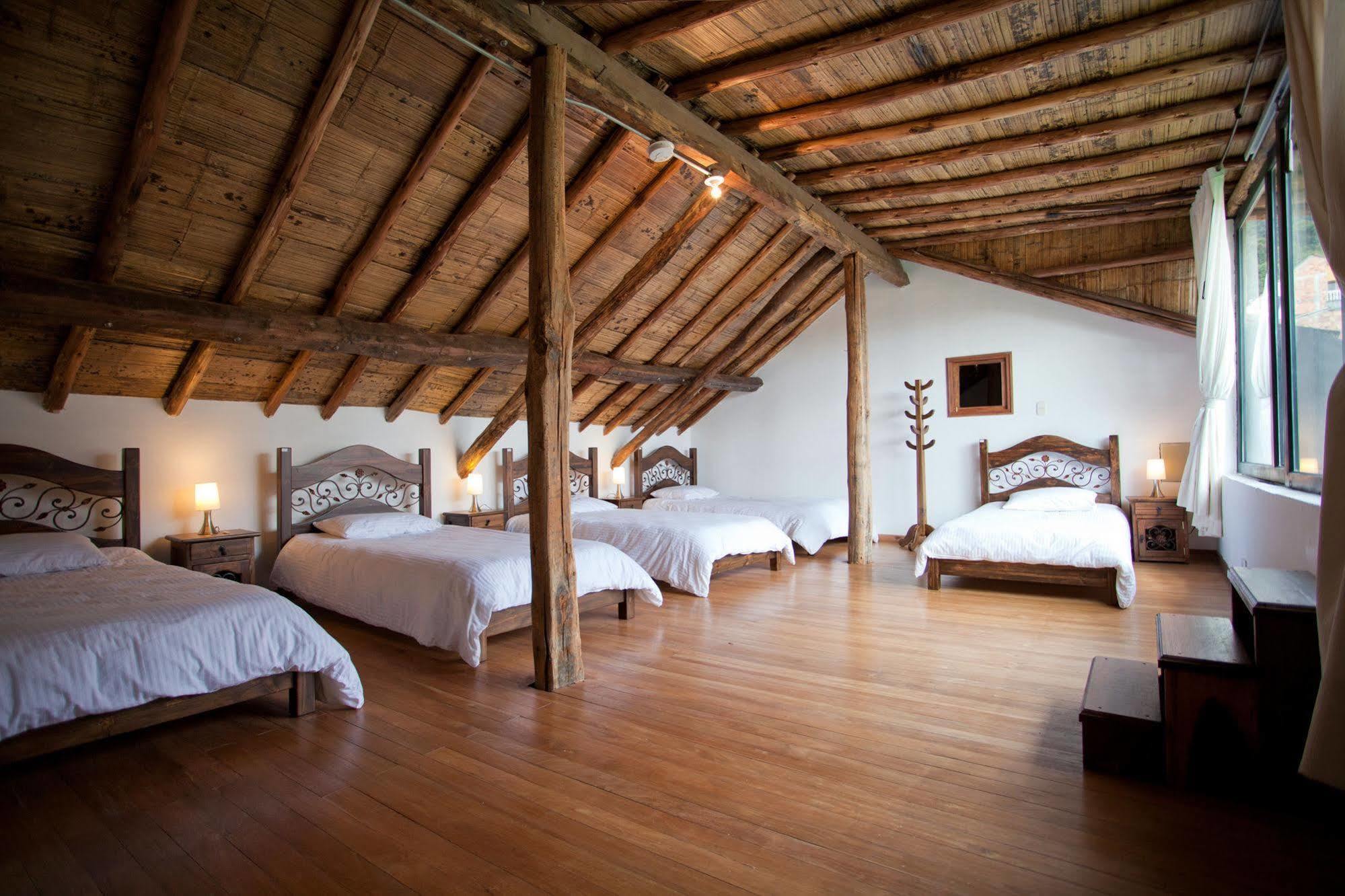Arche Noah Boutique Hostel Bogota Bagian luar foto