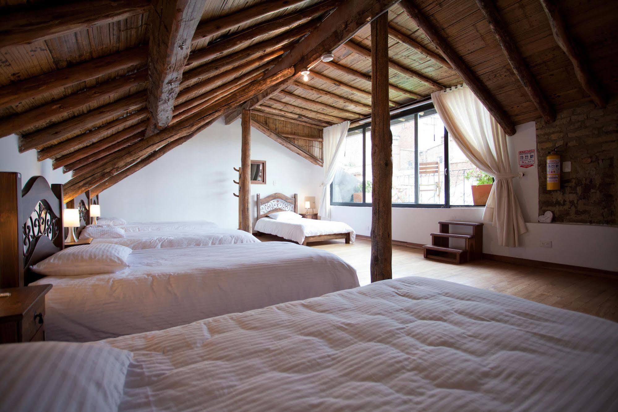 Arche Noah Boutique Hostel Bogota Bagian luar foto