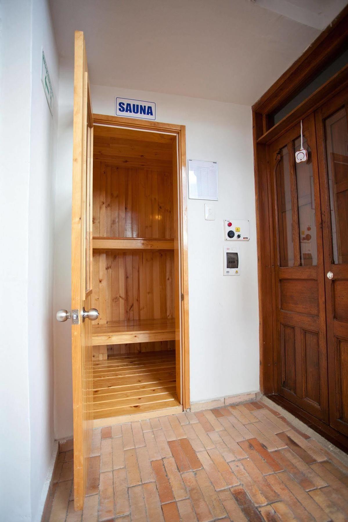 Arche Noah Boutique Hostel Bogota Bagian luar foto