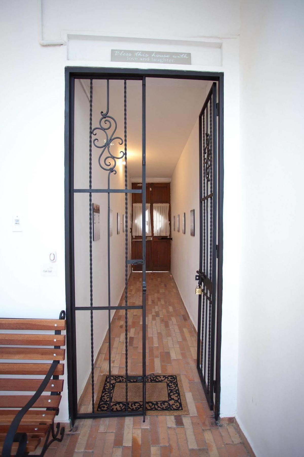 Arche Noah Boutique Hostel Bogota Bagian luar foto